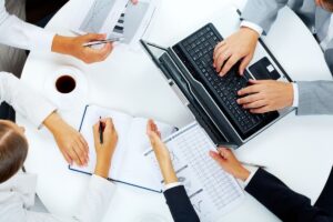 広告運用コンサルティング会社おすすめ5社。インハウス運用との違いも解説【自社に合った選び方と費用相場】